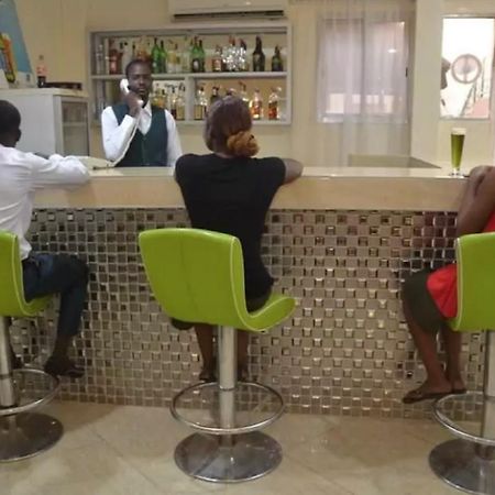 Hotel Palm Beach Ouagadougou Bagian luar foto