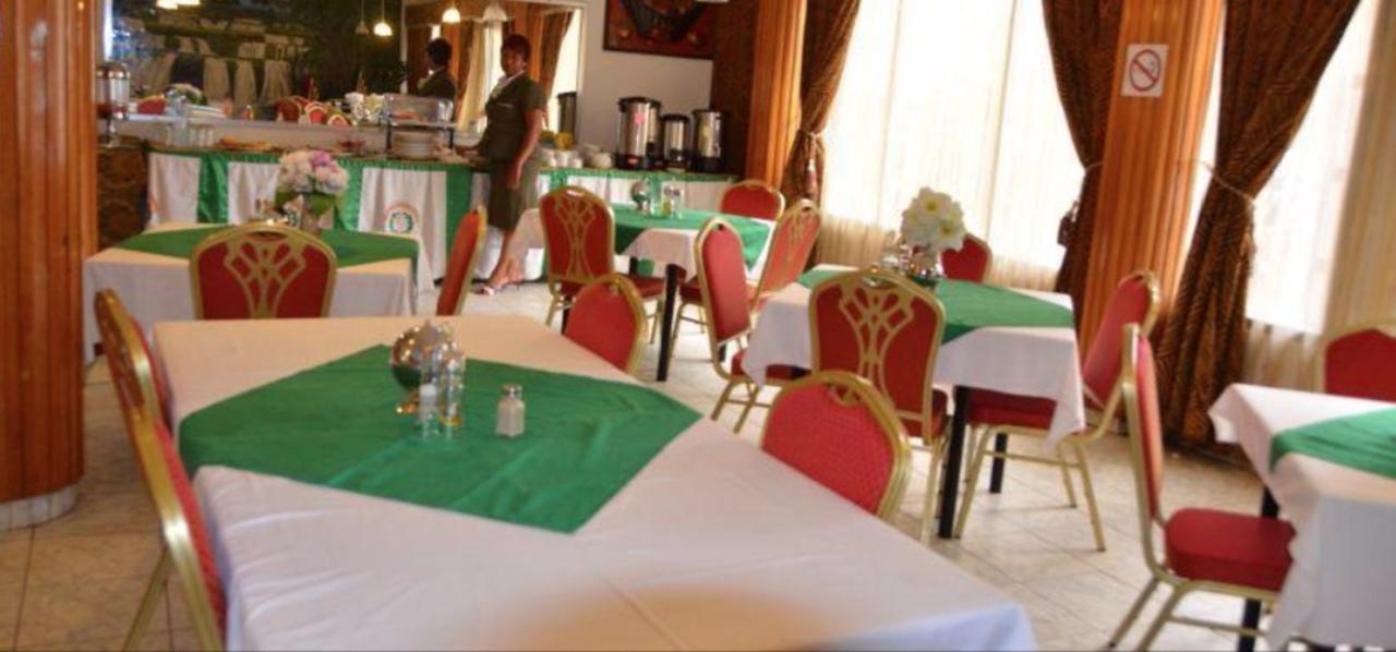 Hotel Palm Beach Ouagadougou Bagian luar foto